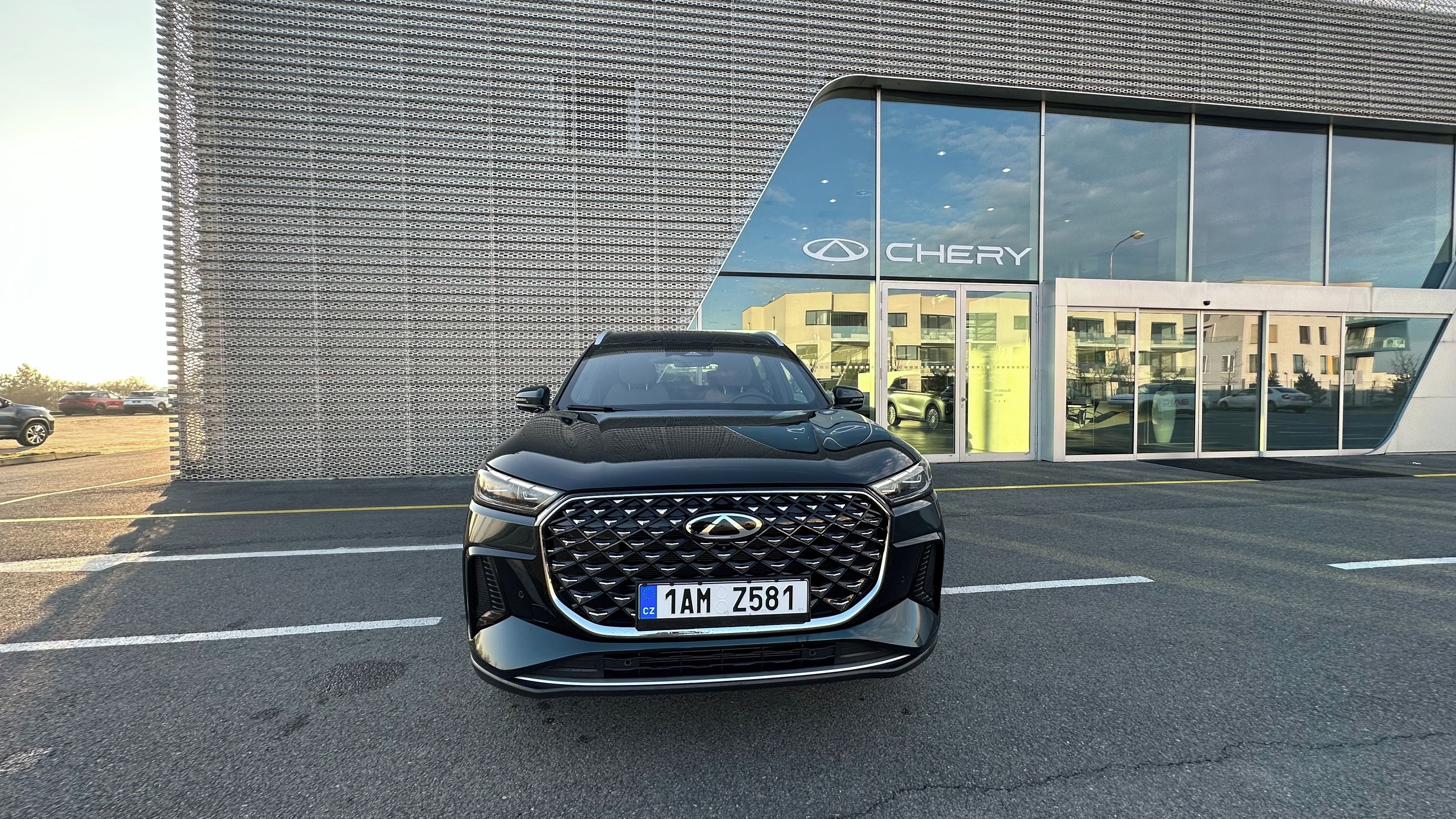 Chery Tiggo 8 PHEV, 279k UNIQUE FWD AUTOMAT - fotka 2