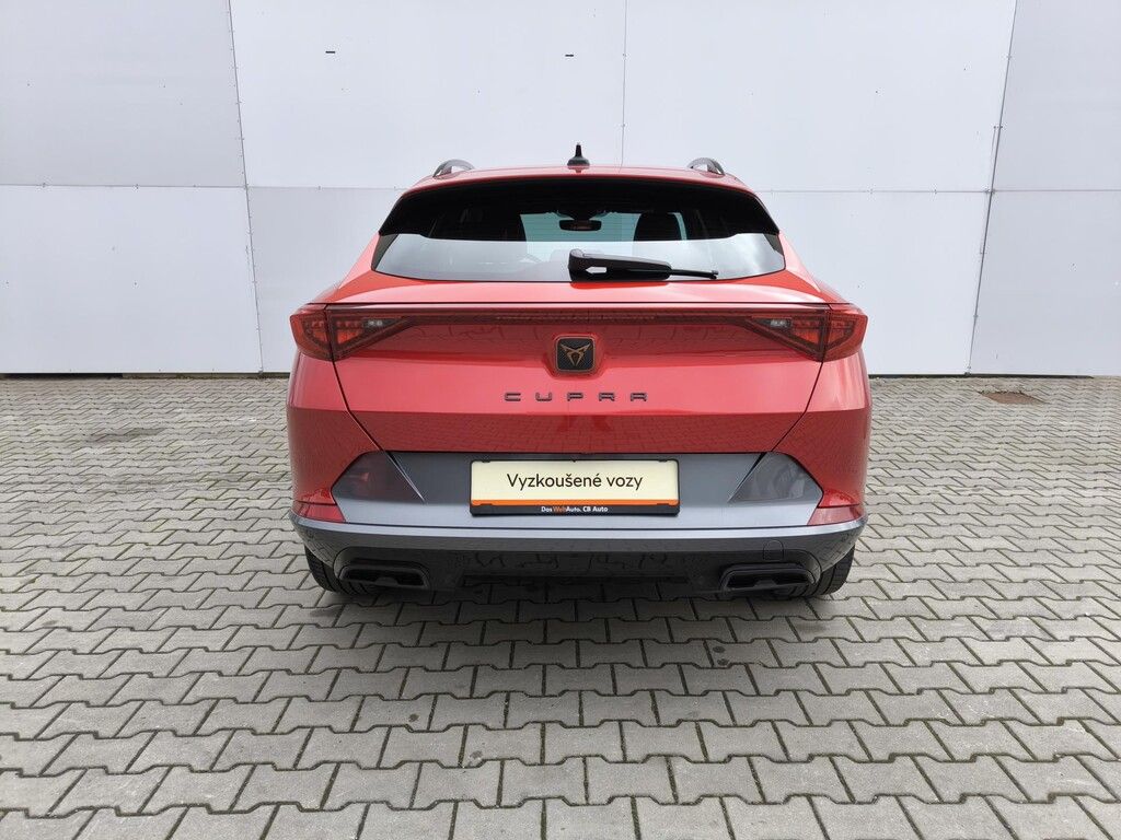 Cupra Formentor, DSG 4WD 2,0 TSi / 140 kW - fotka 5