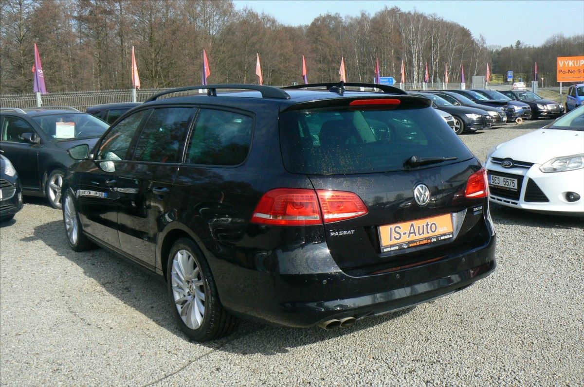 Volkswagen Passat Variant, 2,0 TDi COMFORTLINE - fotka 4
