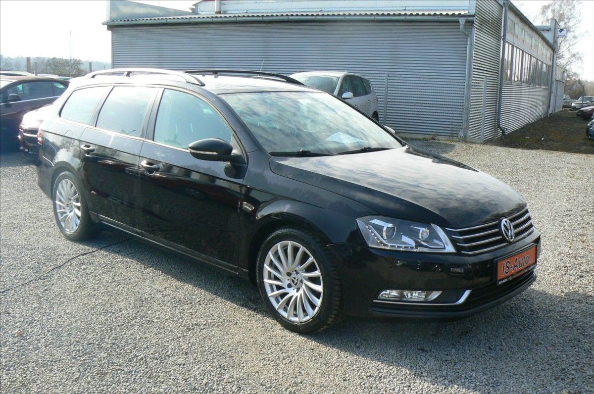 Volkswagen Passat Variant, 2,0 TDi COMFORTLINE - fotka 2