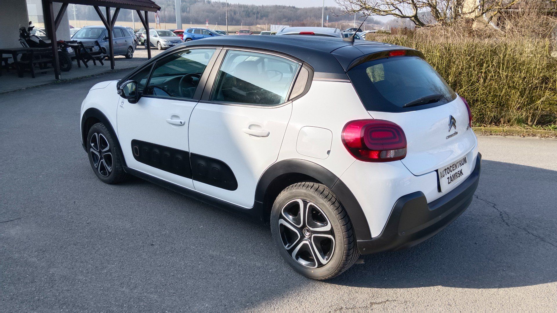 Citroën C3, 1.2 I 61 KW - fotka 6