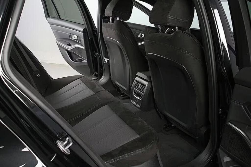 BMW Řada 3, 320i Aut. M Sportpaket*HUD*DAB - fotka 6
