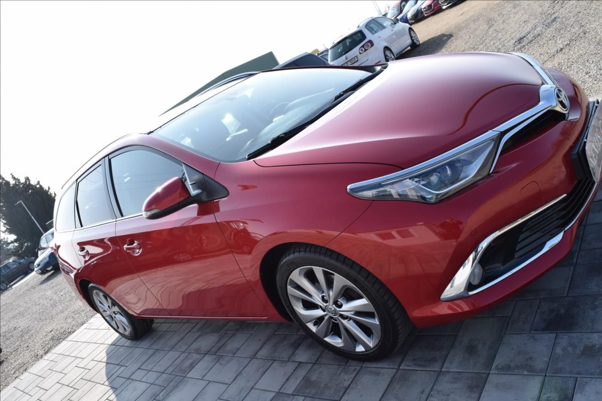 Toyota Auris, 1,2 i 85KW XENONY AUTOMAT ALU - fotka 4