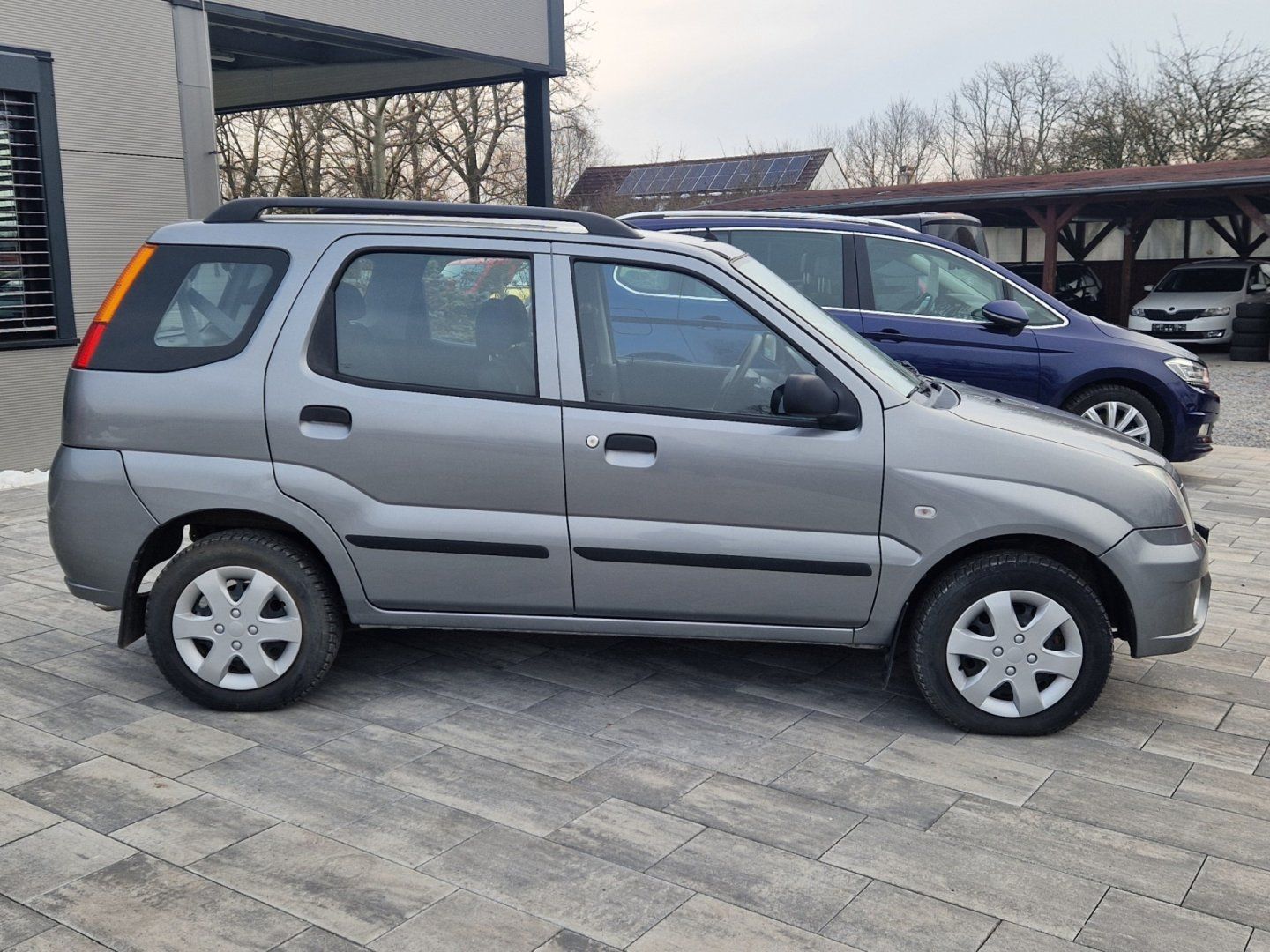 Subaru Justy, 1,3 i 69 KW 4x4 - fotka 4