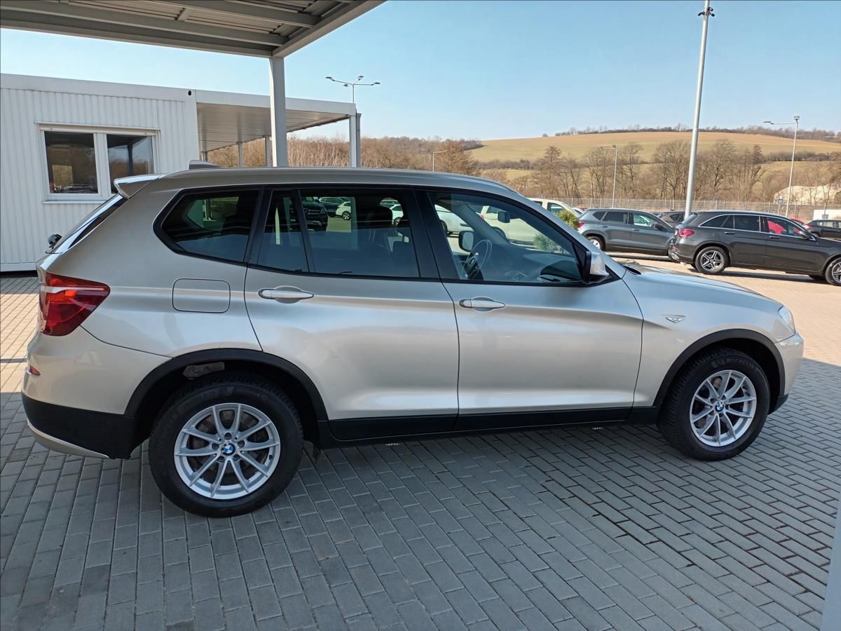 BMW X3, 2,0 d,xDrive,KŮŽE,NAVI,TAŽNÉ - fotka 4