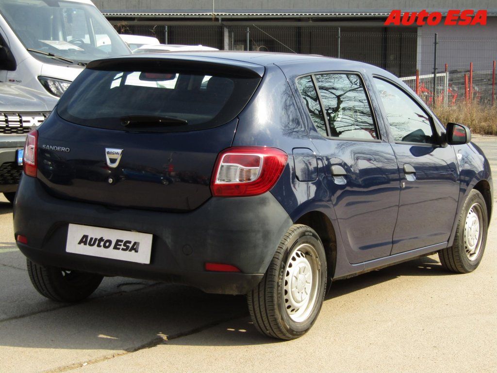 Dacia Sandero, 1.2i,1.maj,ČR - fotka 4