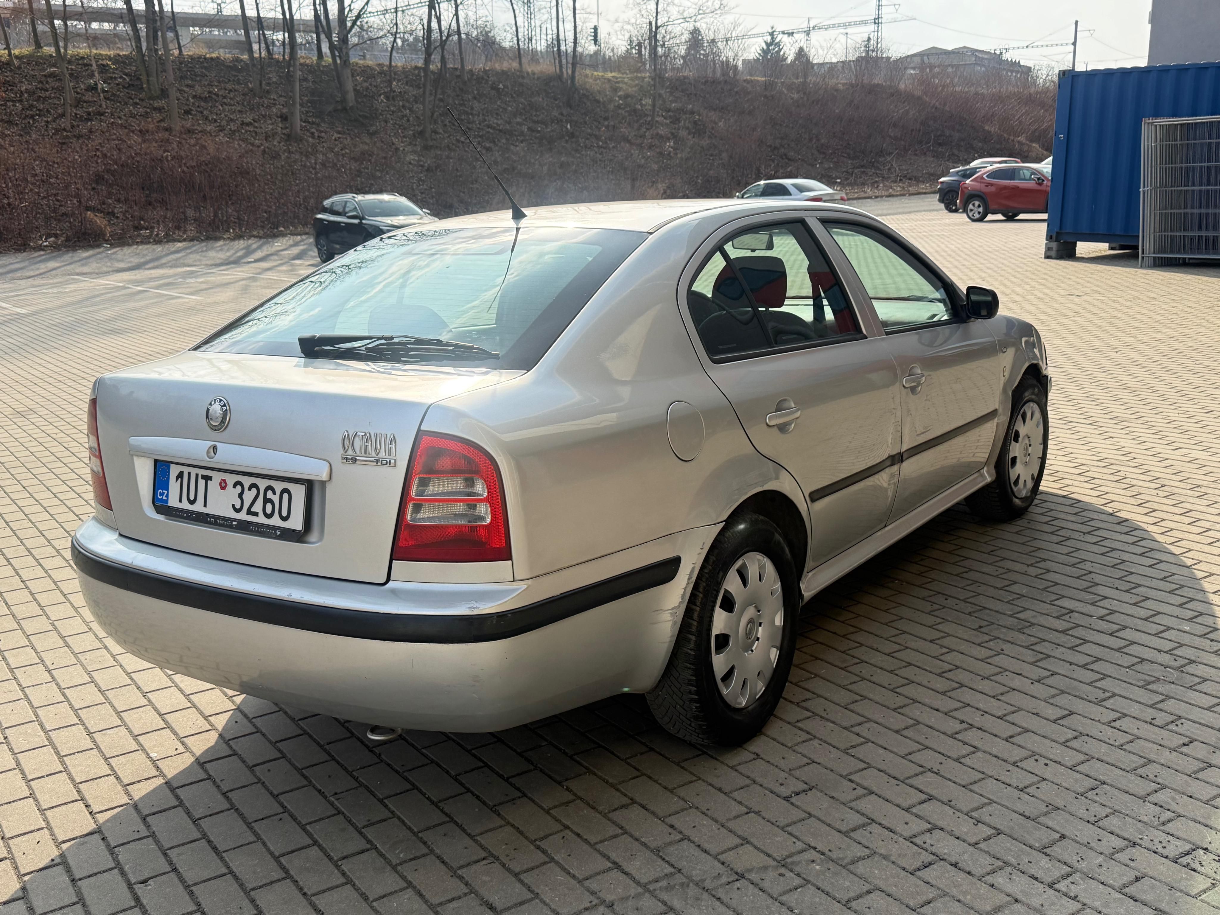 Škoda Octavia, 1.9TDI, 66kw Automat - fotka 5