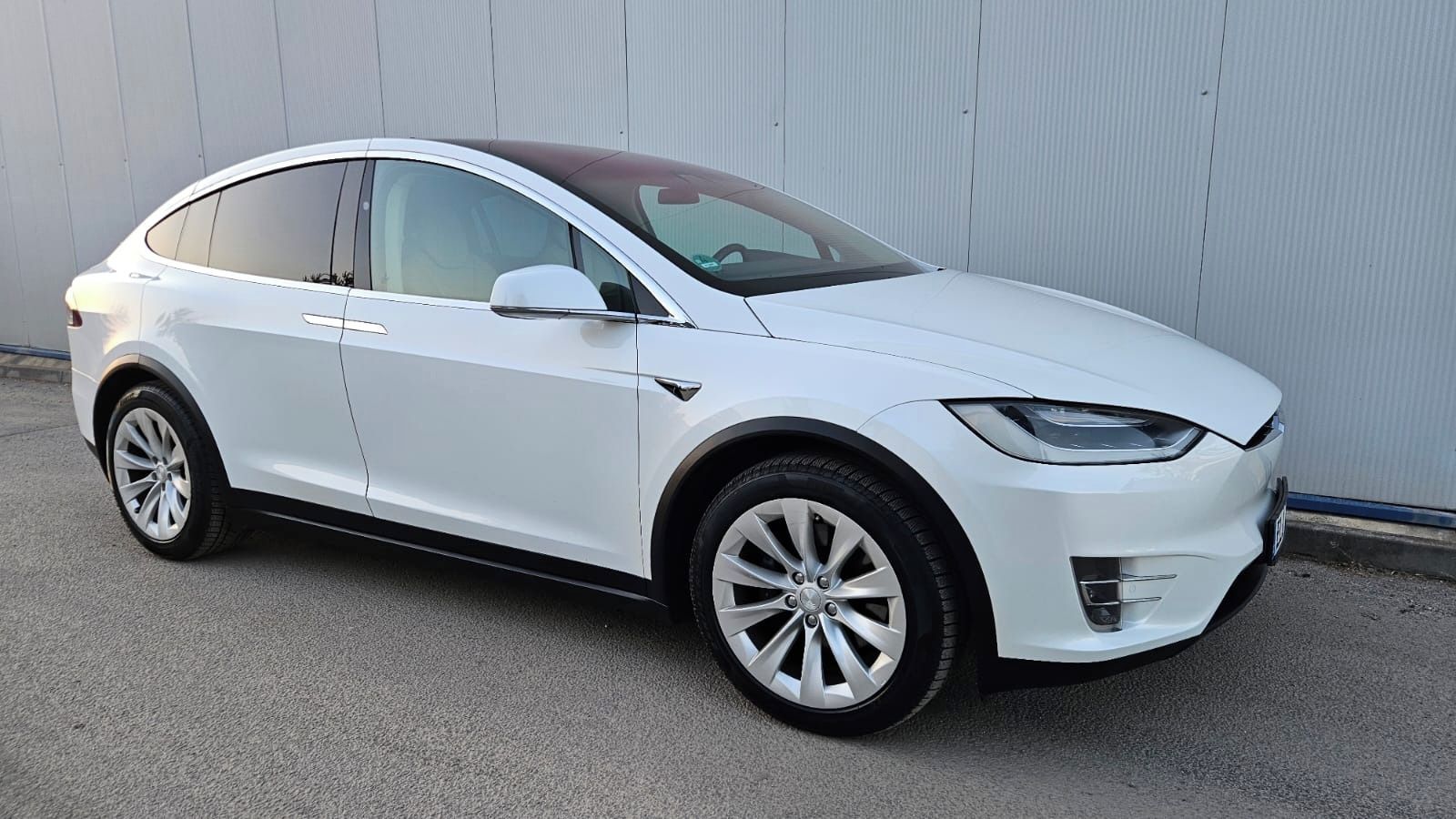 Tesla Model X, NABÍJENÍ ZDARMA !!!