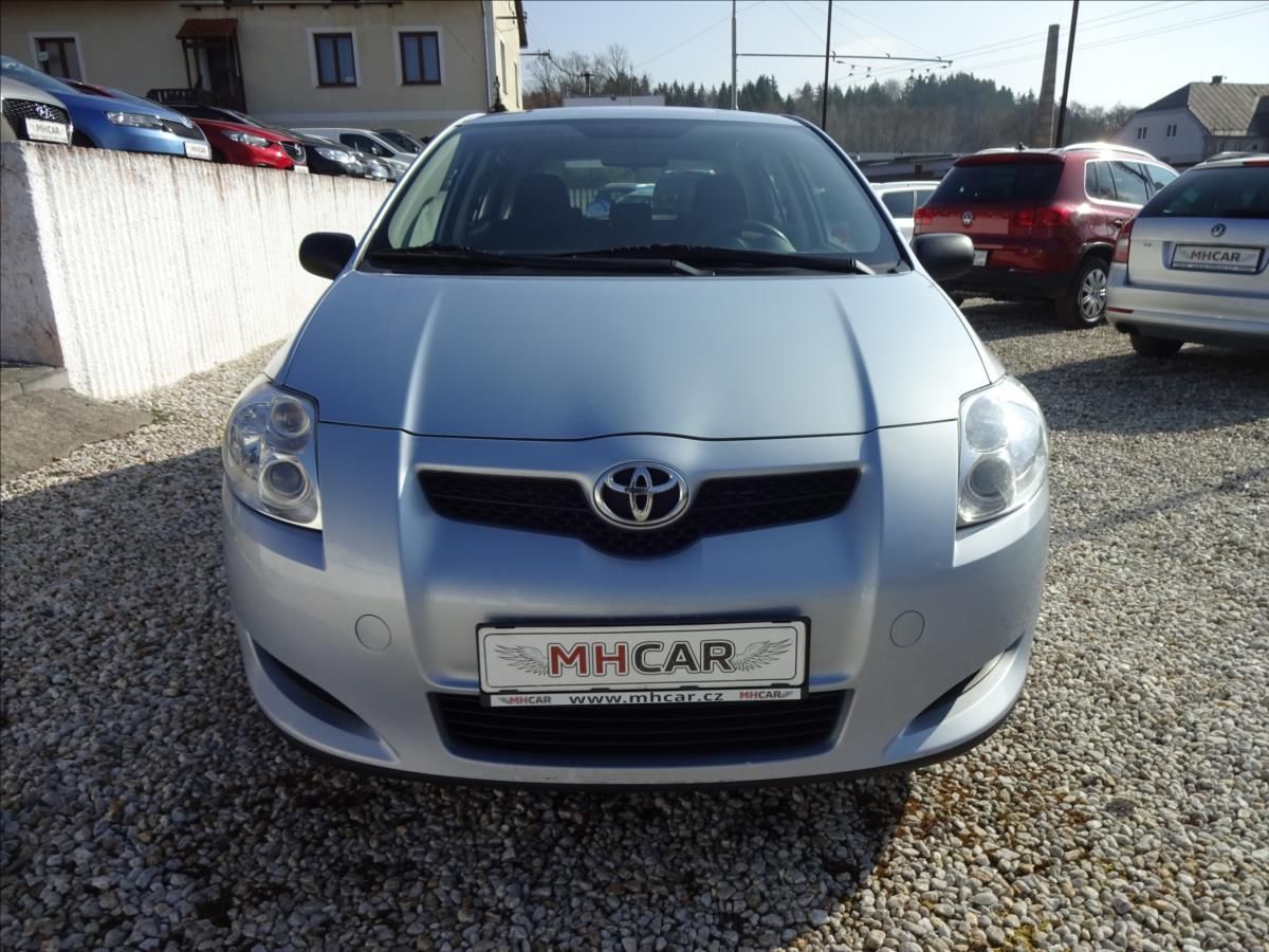 Toyota Auris, 1,33 VVTi 74 kW - fotka 2