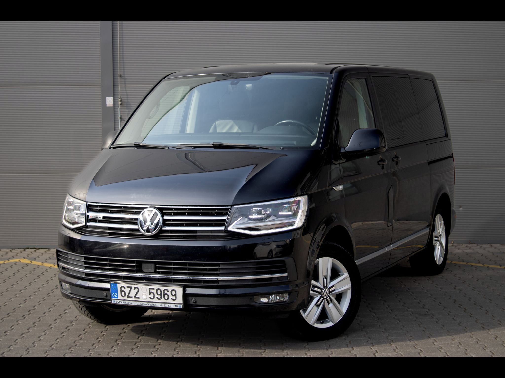 Volkswagen Multivan, Highline
