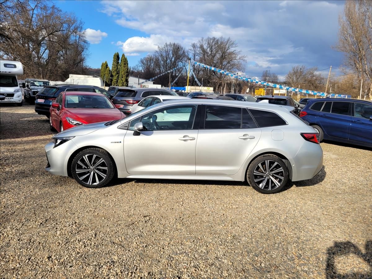 Toyota Corolla, 1,8 Hybrid,STYLE,kůže,výhřev - fotka 3