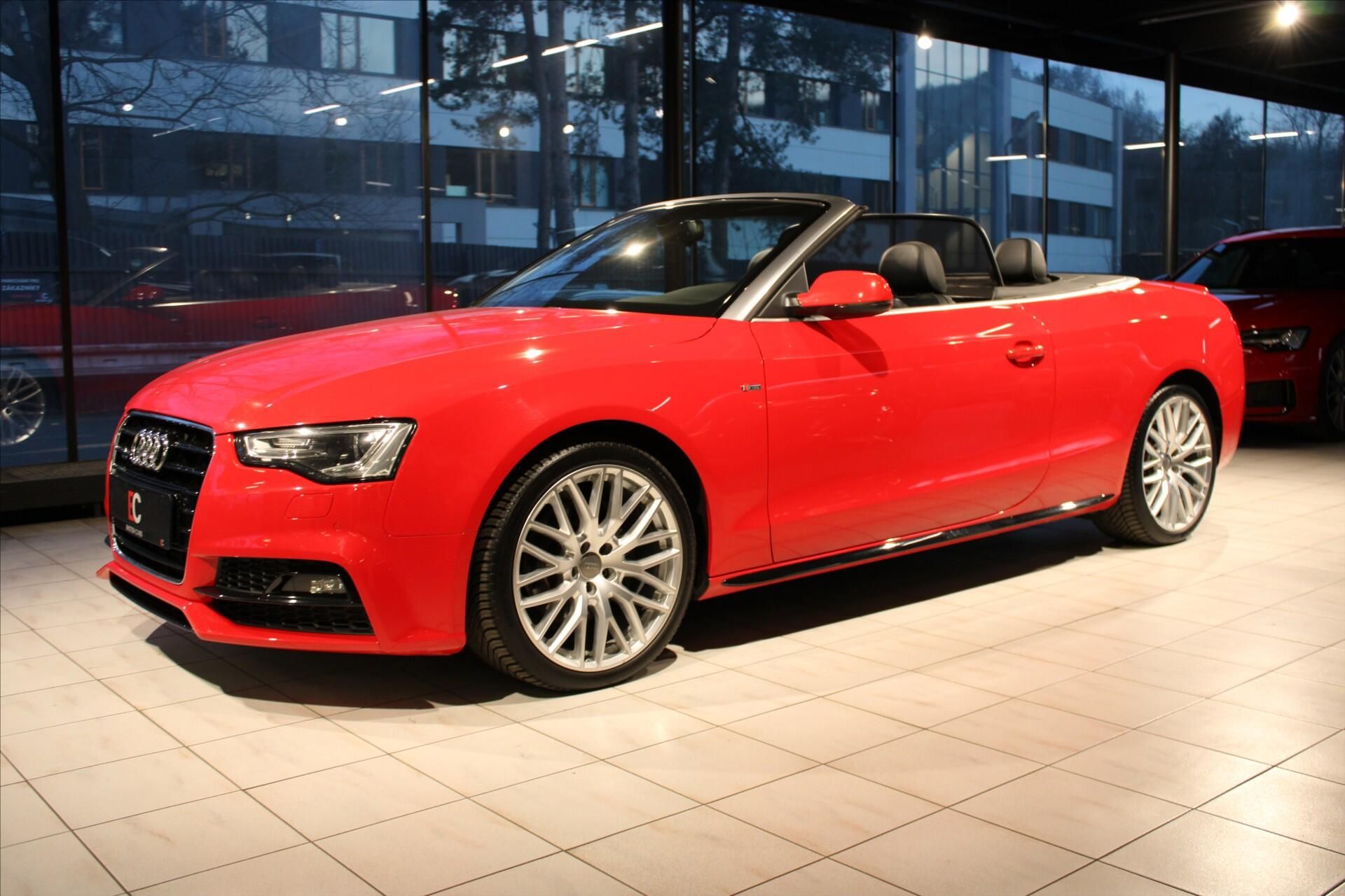 Audi A5, TDi V6 quattro S Line Cabriole - fotka 3
