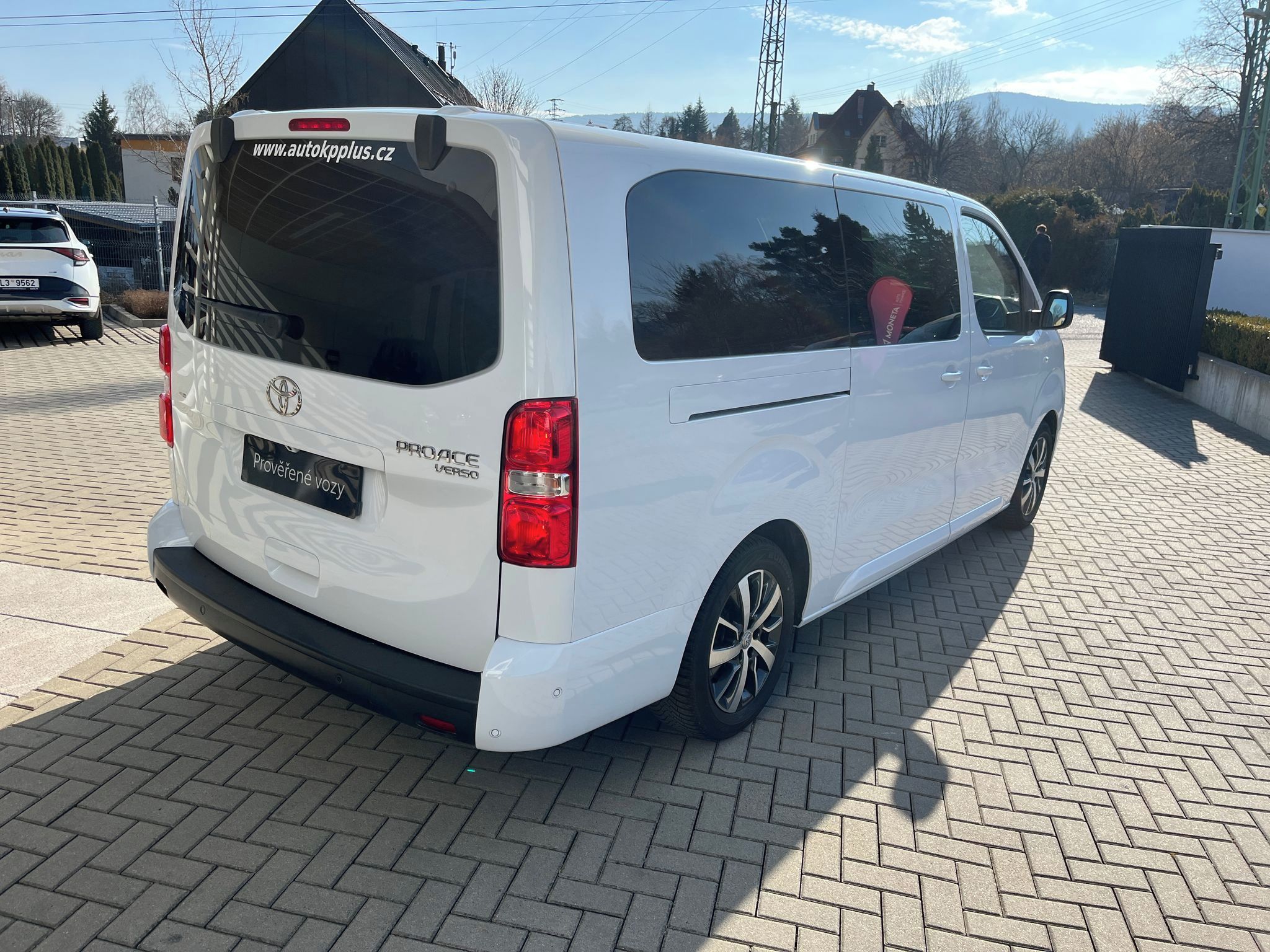 Toyota Proace Verso, 2.0 180k VIP L2 Webasto AT 7S - fotka 6