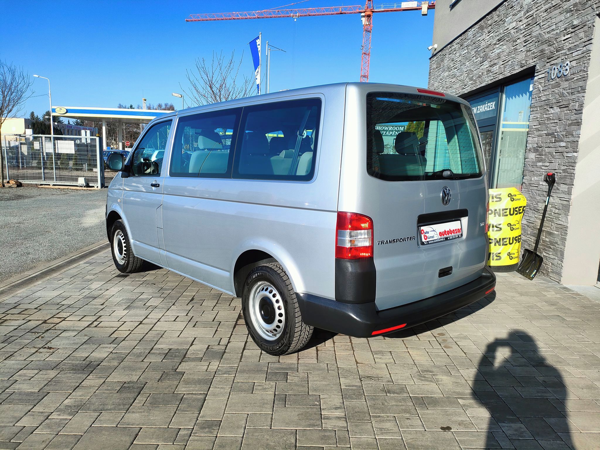 Volkswagen Transporter, 2.0TDI KLIMA 9MÍST SERVIS - fotka 4