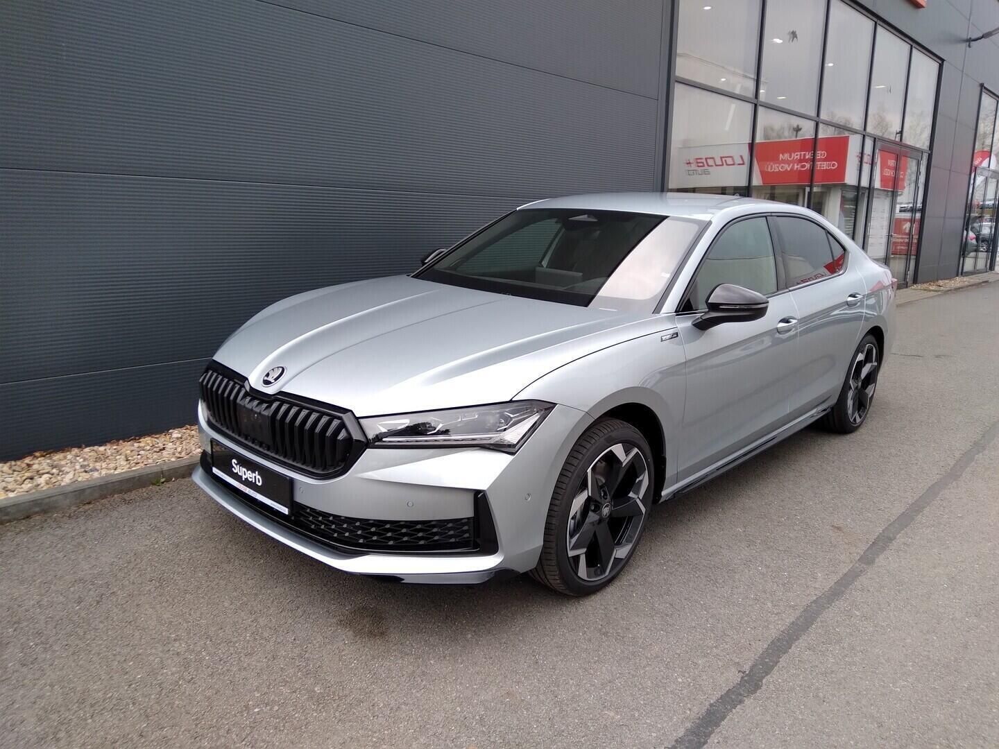 Škoda Superb, Sportline 2,0 TSI 195 kW