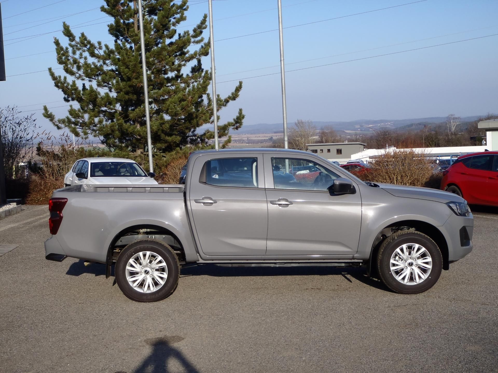 Isuzu D-Max, Double Cab LS - fotka 4