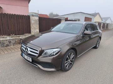 Mercedes-Benz 2.0 143kw 7MÍST