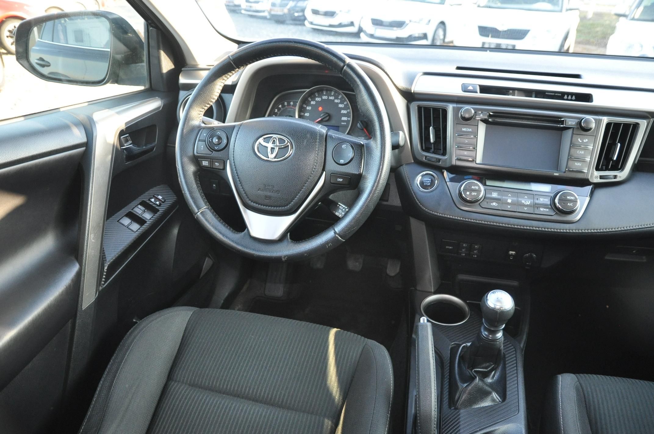 Toyota Rav4, 2.0D-4D 91kW 4x4 - fotka 5