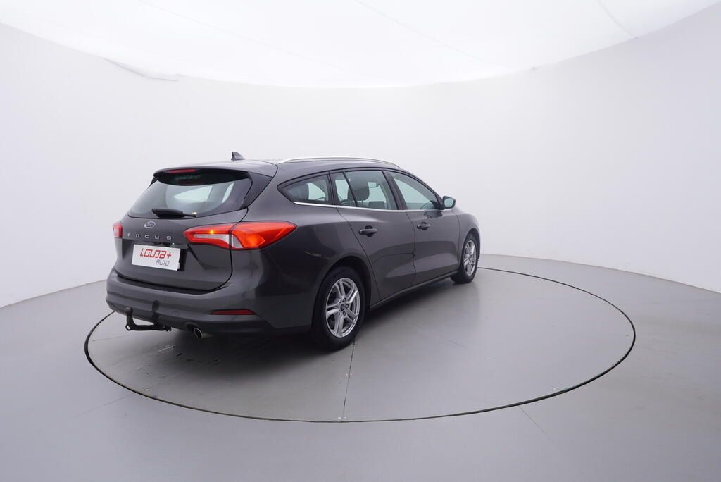 Ford Focus, Connected 1.5 88 kW - fotka 5