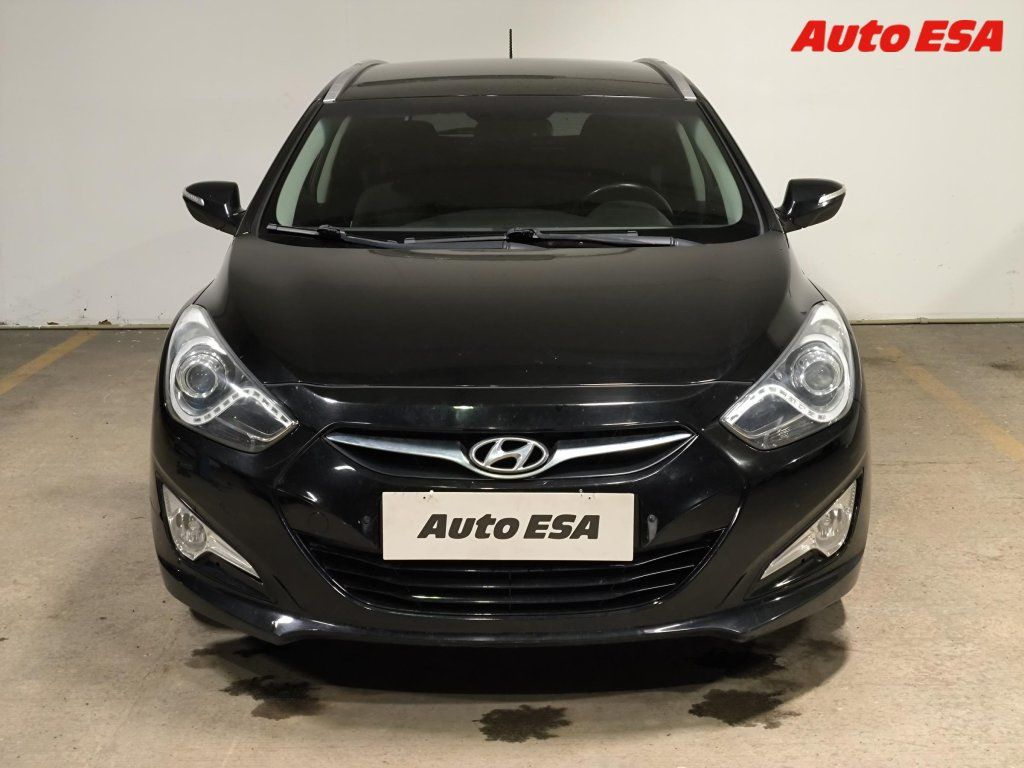 Hyundai i40, 1.7CRDi,AT,navi,xenon - fotka 2