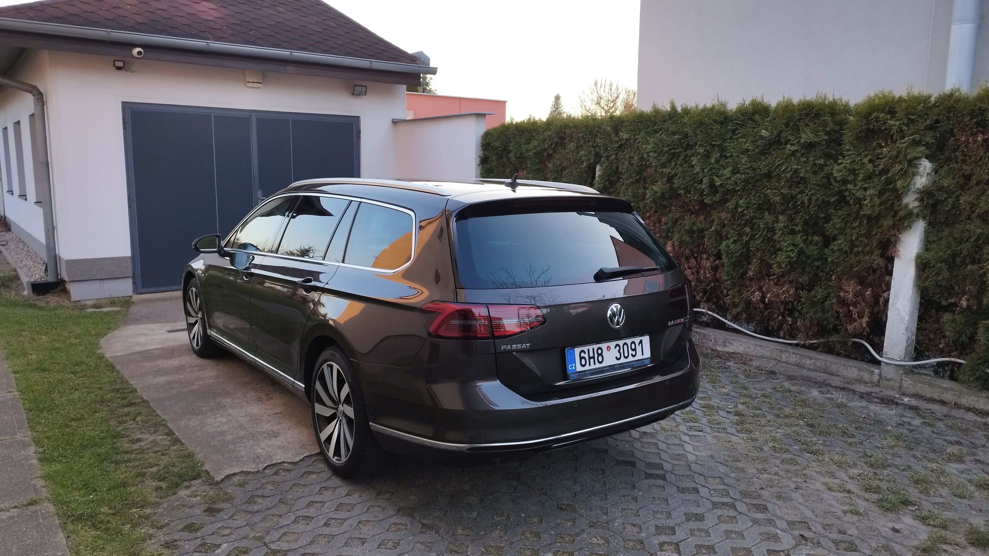 Volkswagen Passat, 2.0 TDI 140KW,DSG Highline 4x4 - fotka 3