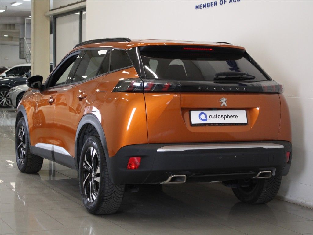 Peugeot 2008, 1,2 PT 96kW AT Allure 39tkm. - fotka 3