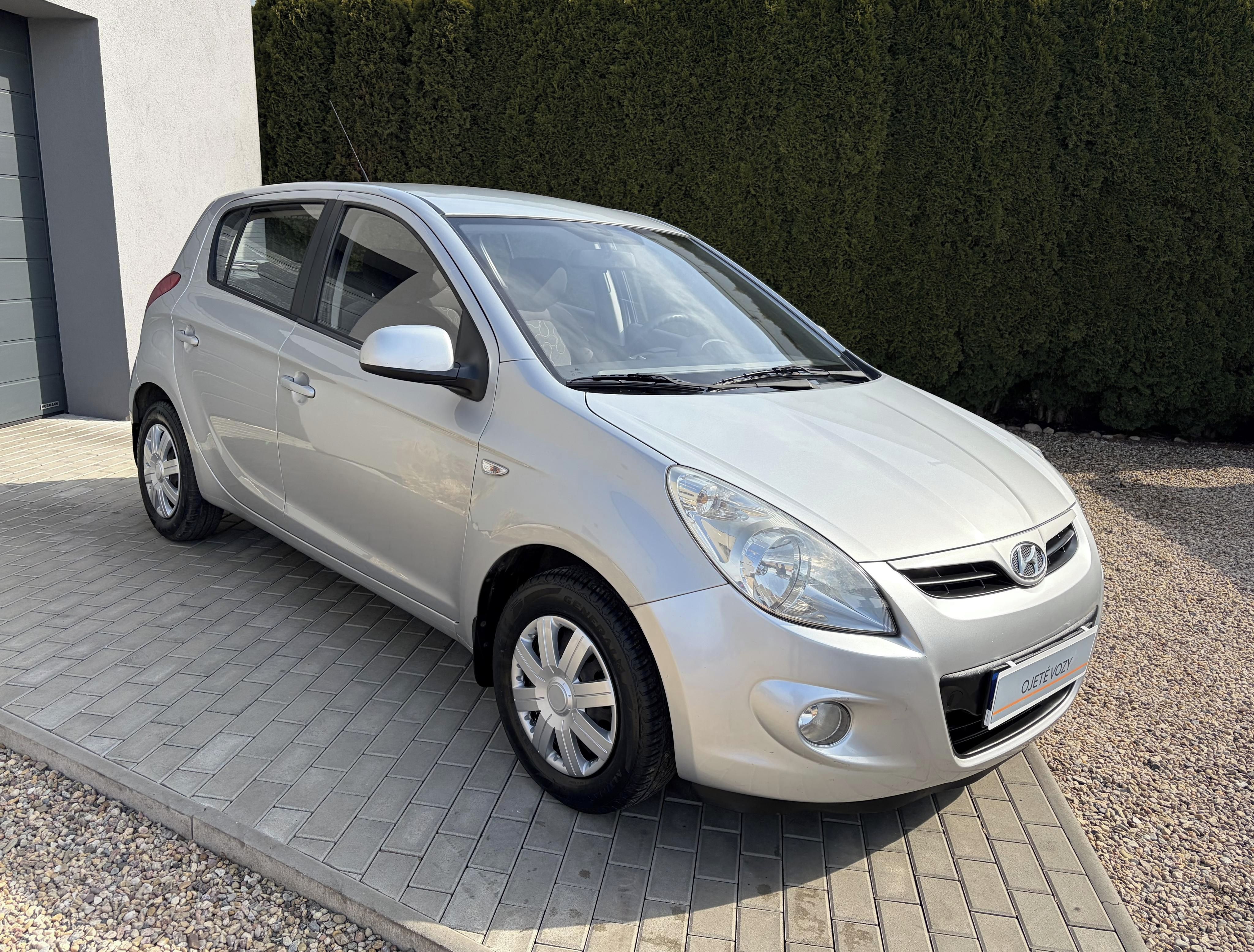 Hyundai i20, 1.2i 57KW, Nové ROZVODY - fotka 3