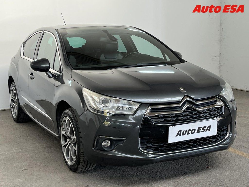 DS 4, 1.6 HDI,2.maj,ČR,Navi