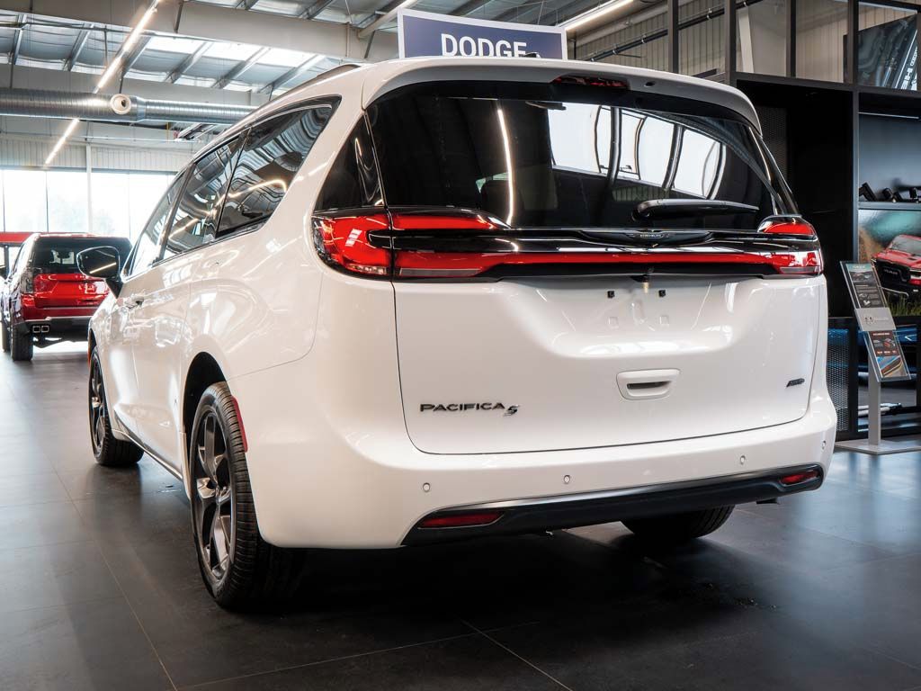 Chrysler Pacifica, 3.6 Select AWD, 360 Cam 2x LCD - fotka 3