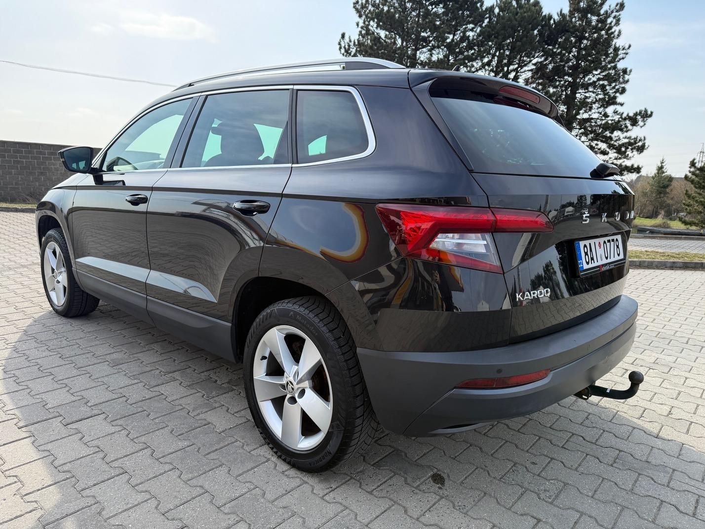 Škoda Karoq, 1,6 TDI STYLE - fotka 4