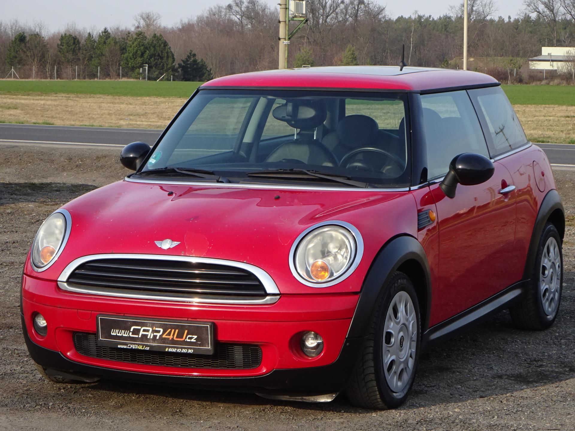 Mini One, 1.4 70kW KŮŽE PANORAMA SERVIS
