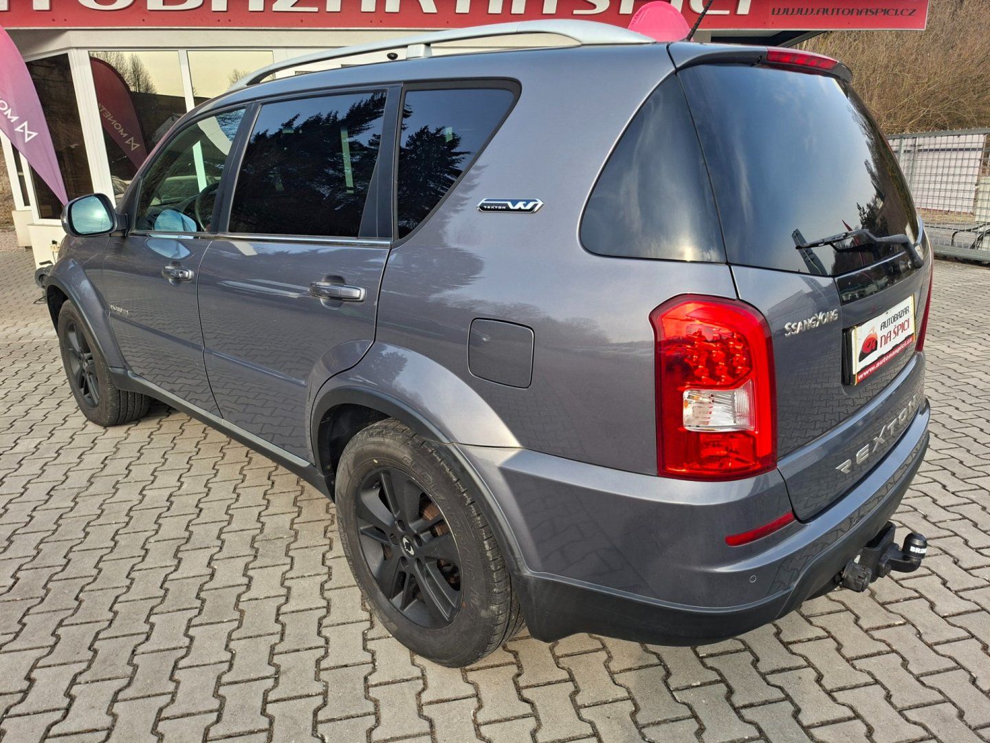 SsangYong Rexton, RX200e-XDi 114kW 4WD 7.MÍST - fotka 6