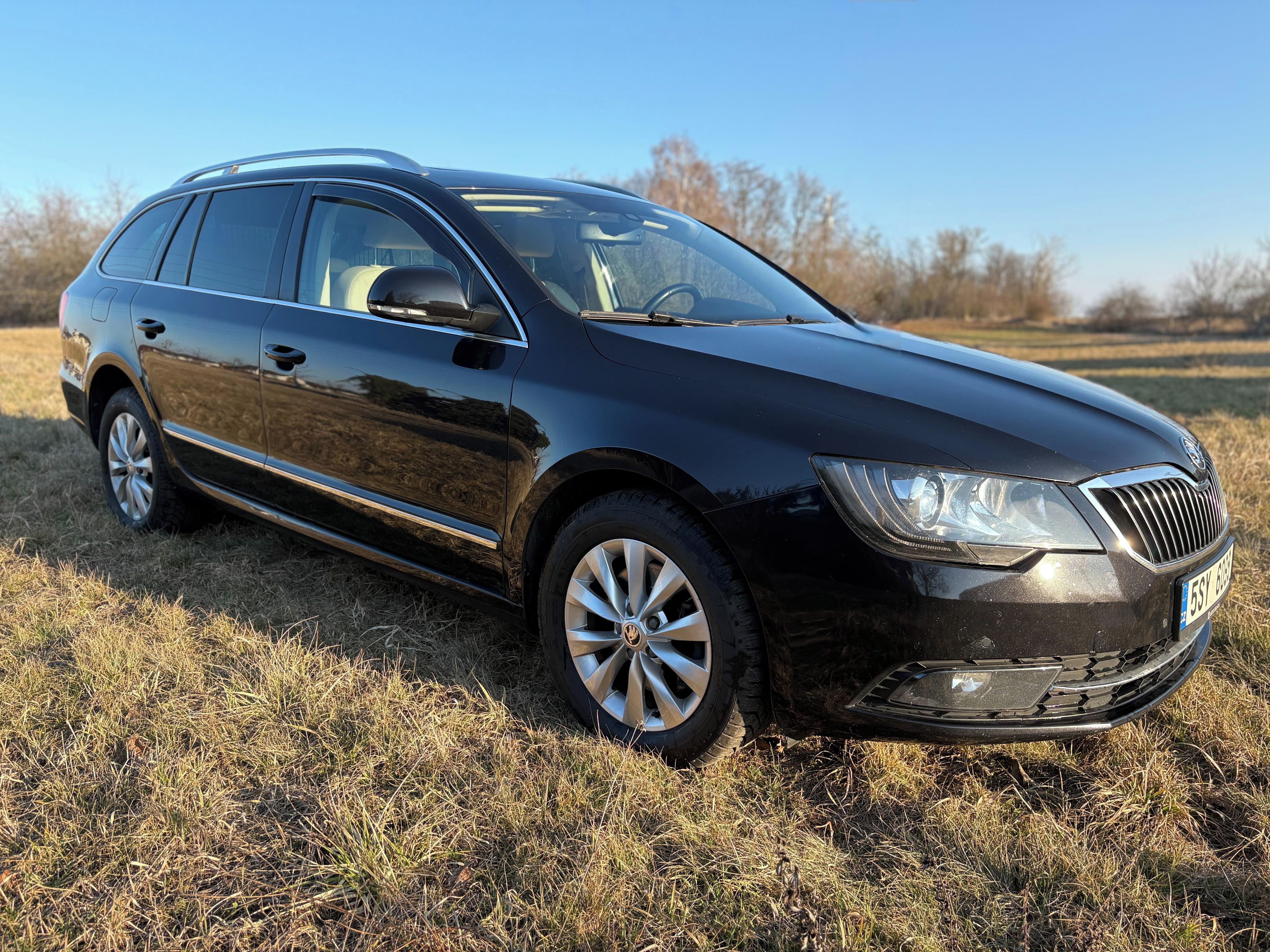 Škoda Superb, 2,0 TDI DSG panorama - fotka 2