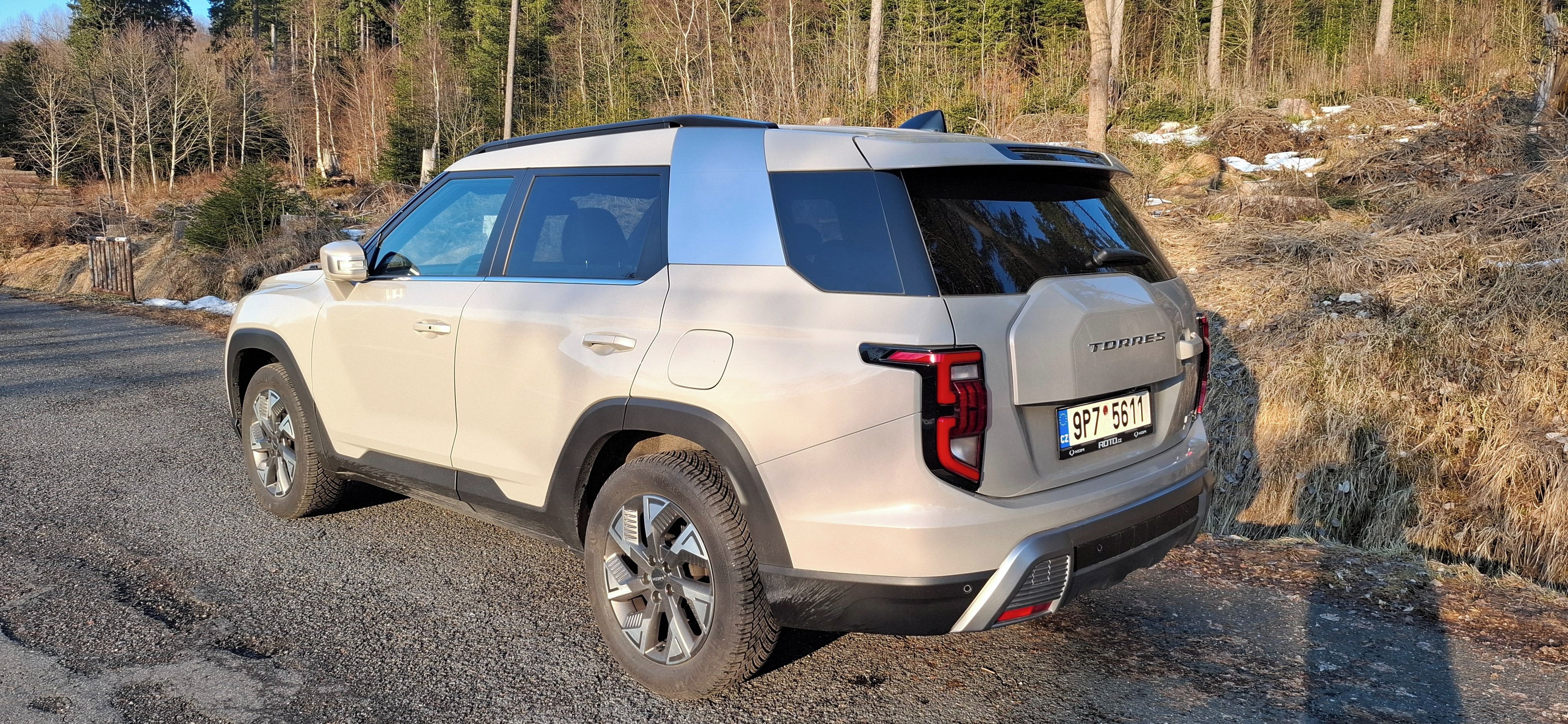 SsangYong Torres, TORRES 1,5 HEV STYLE+ 204PS - fotka 2