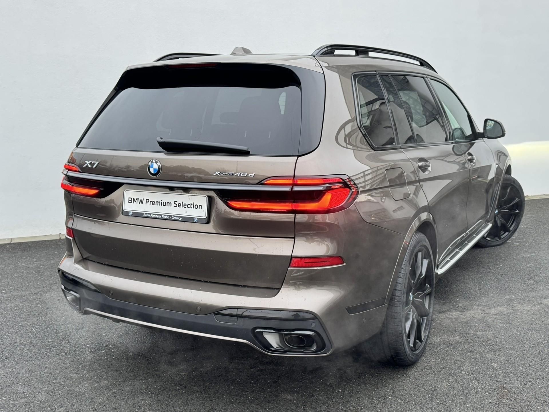 BMW X7, X7 xDrive40d - fotka 3