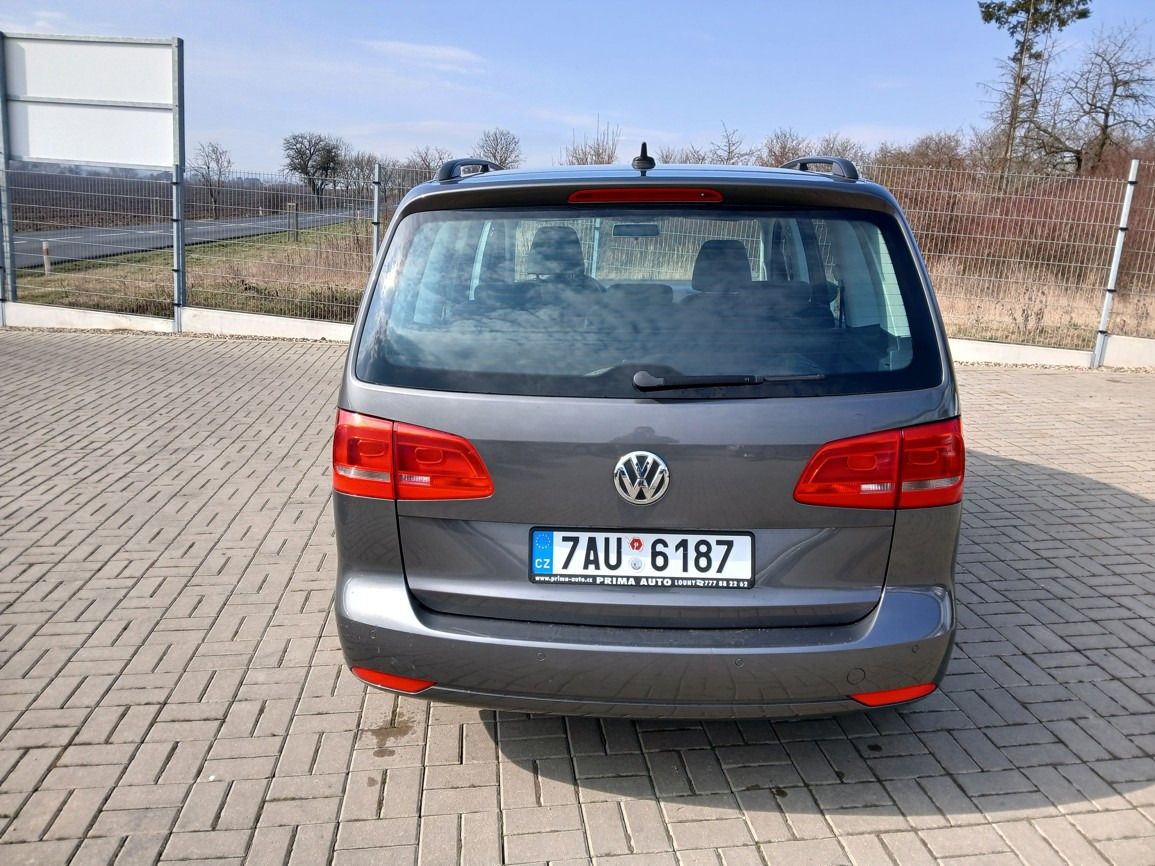 Volkswagen Touran, 1,6 TDI DSG - fotka 4