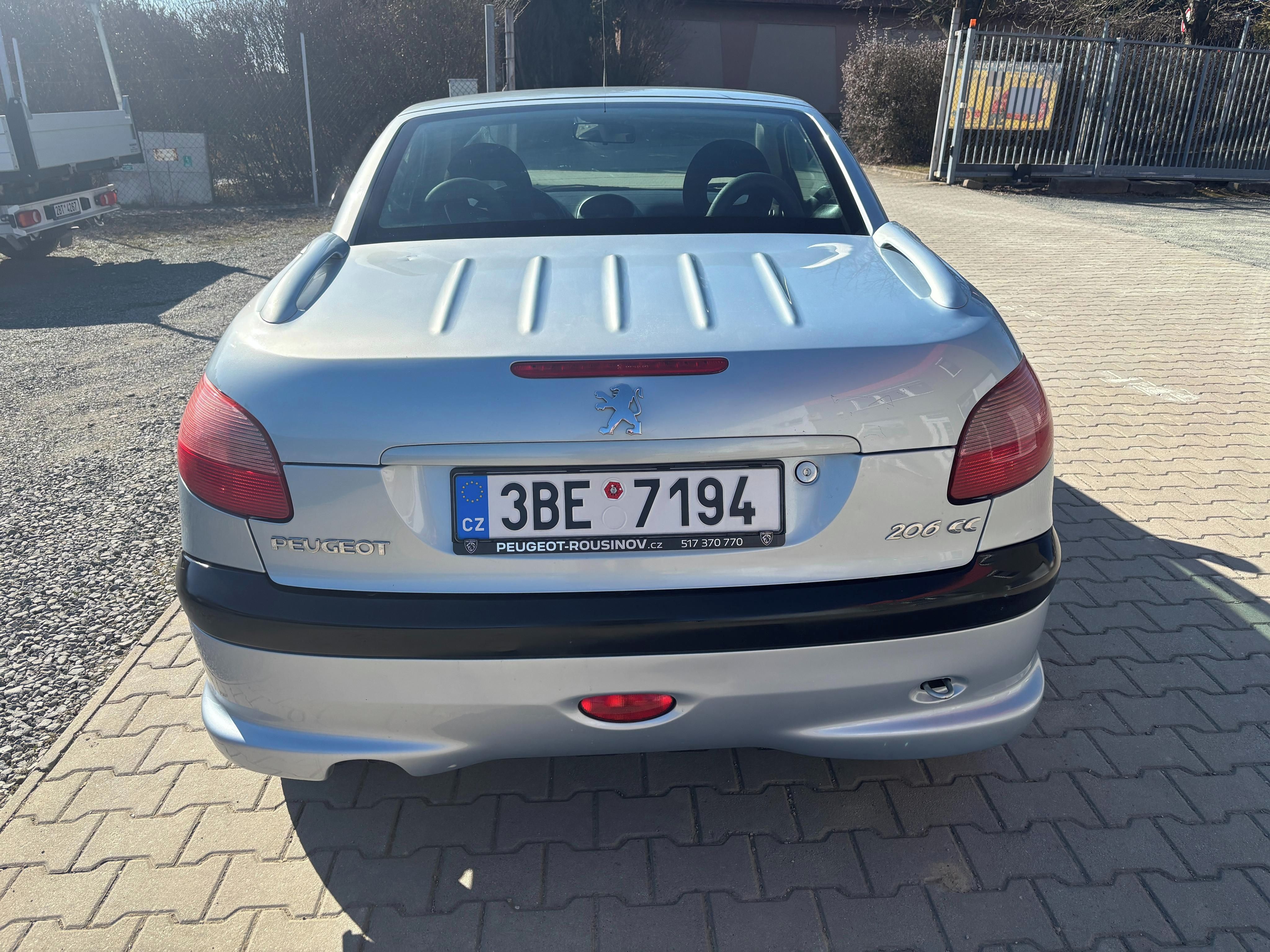 Peugeot 206, CC 1.6i TOP stav ! - fotka 5