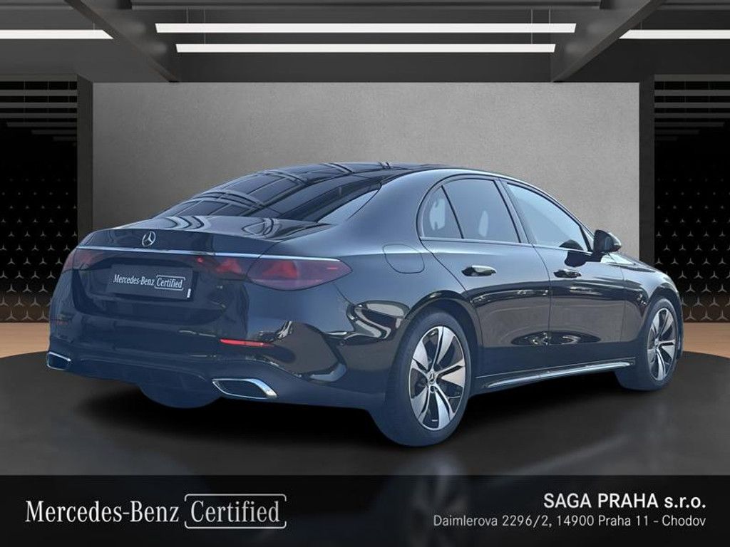 Mercedes-Benz Třídy E, E 400 e 4MATIC s hybridní tech - fotka 4