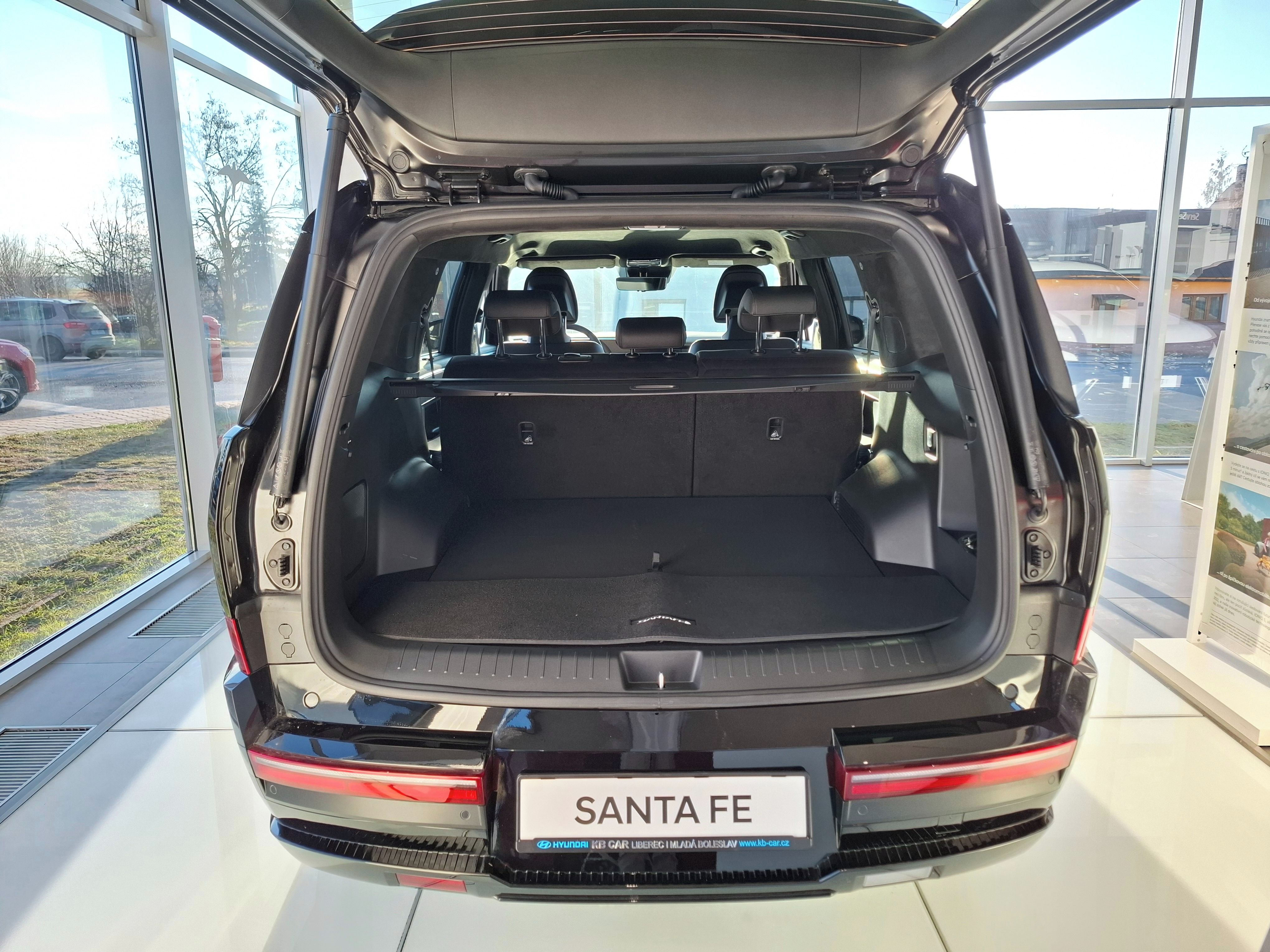 Hyundai Santa Fe, 1,6TGDI PHEV 212kW CALLIG 4X4 - fotka 5