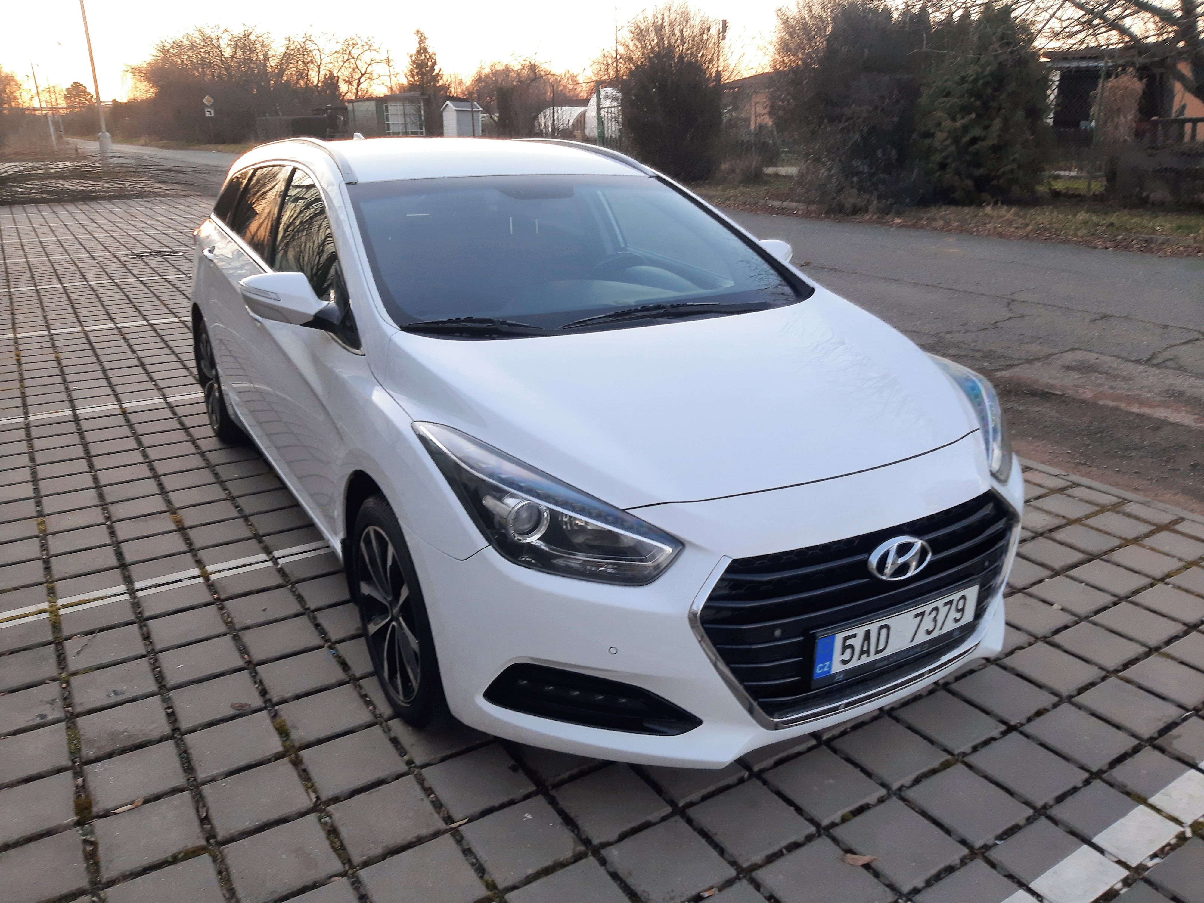 Hyundai i40, 1.7 CRDI 104kW, NOVÉ V ČR, DPH - fotka 2