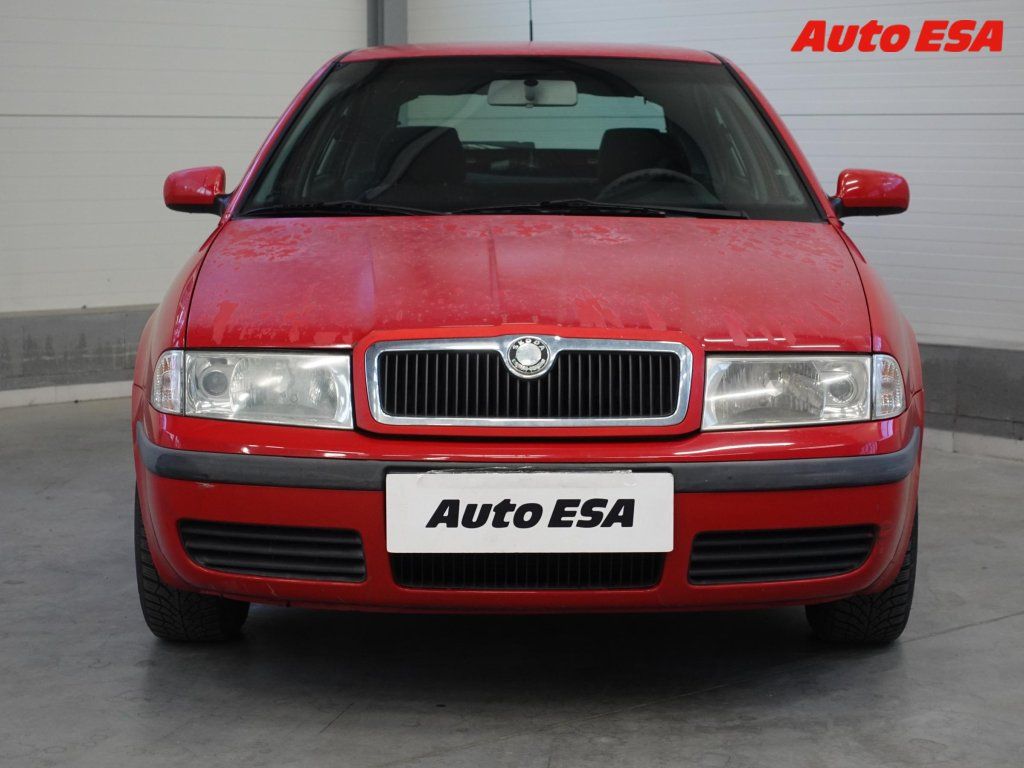 Škoda Octavia, 1.6i,Elegance - fotka 2