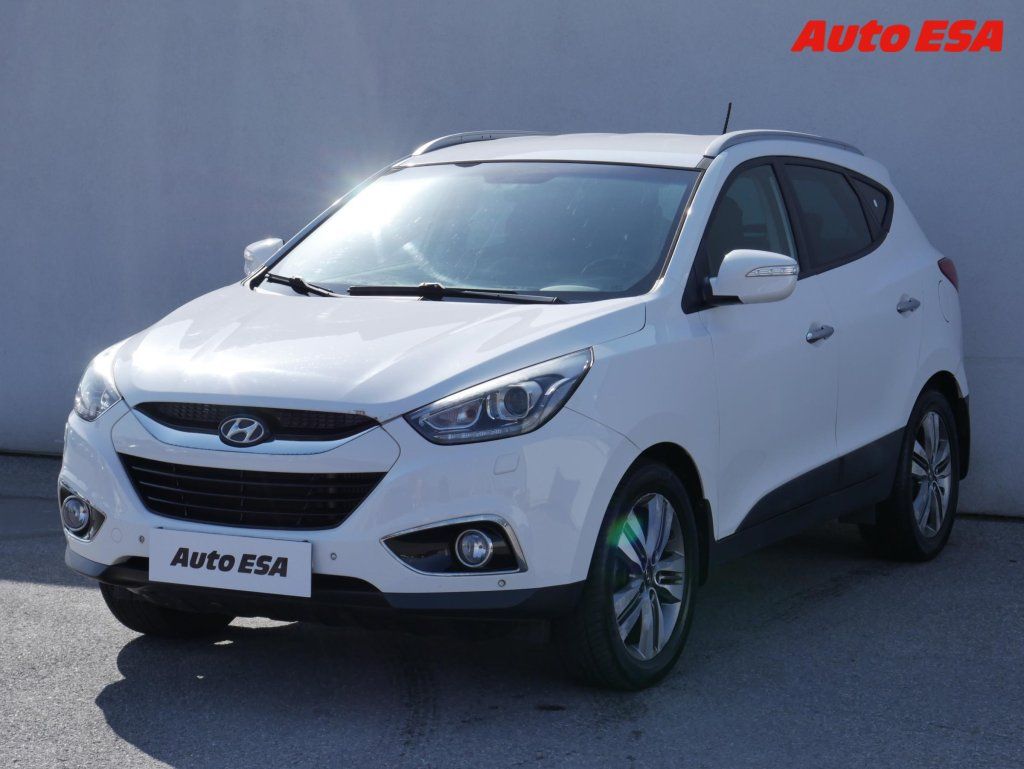 Hyundai ix35, 2.0 CRDi 4x4,autoAC - fotka 3