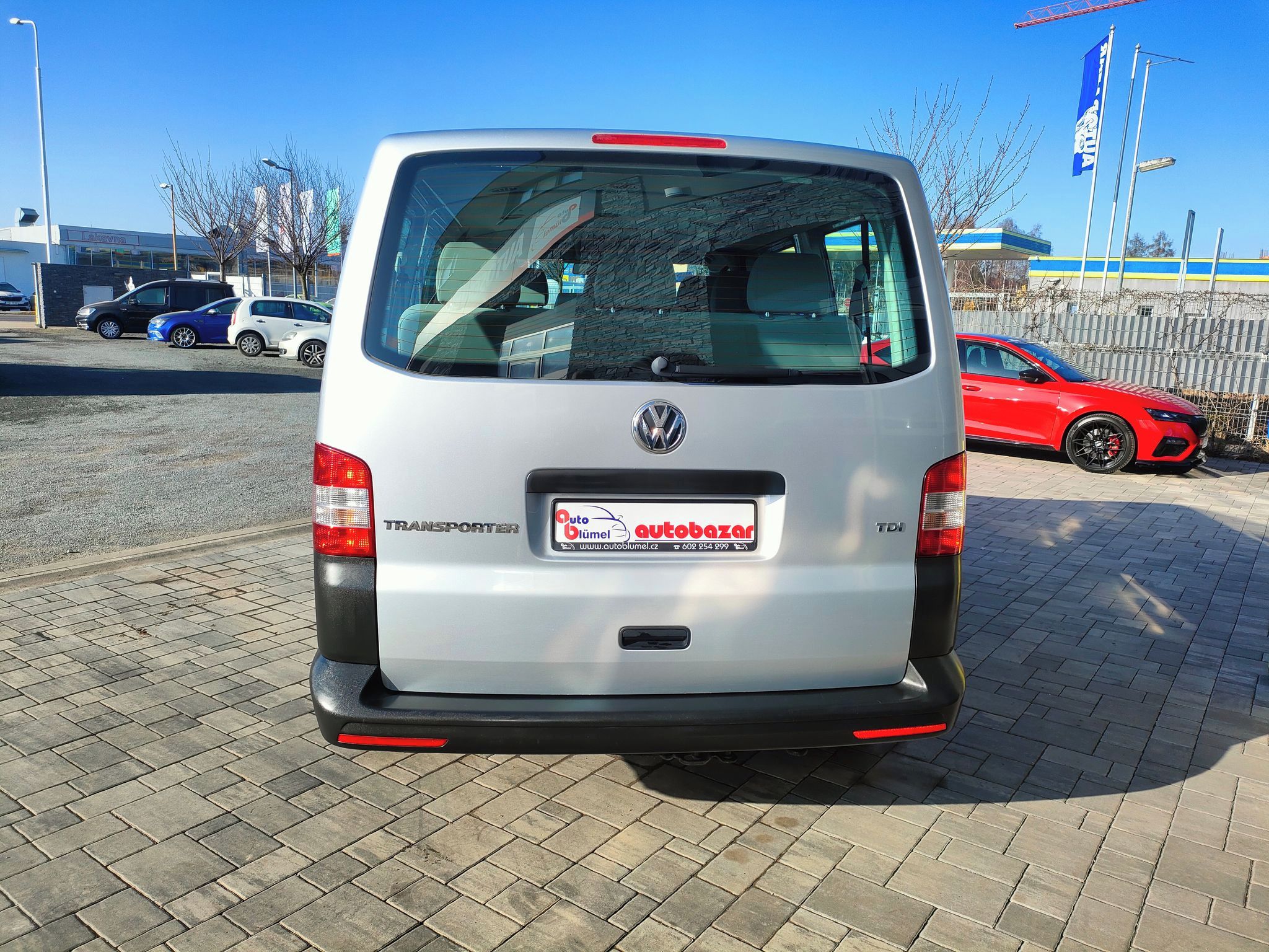 Volkswagen Transporter, 2.0TDI KLIMA 9MÍST SERVIS - fotka 5