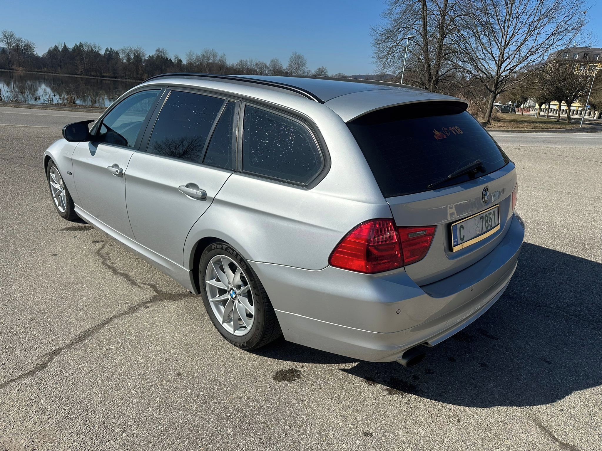 BMW Řada 3 - fotka 2