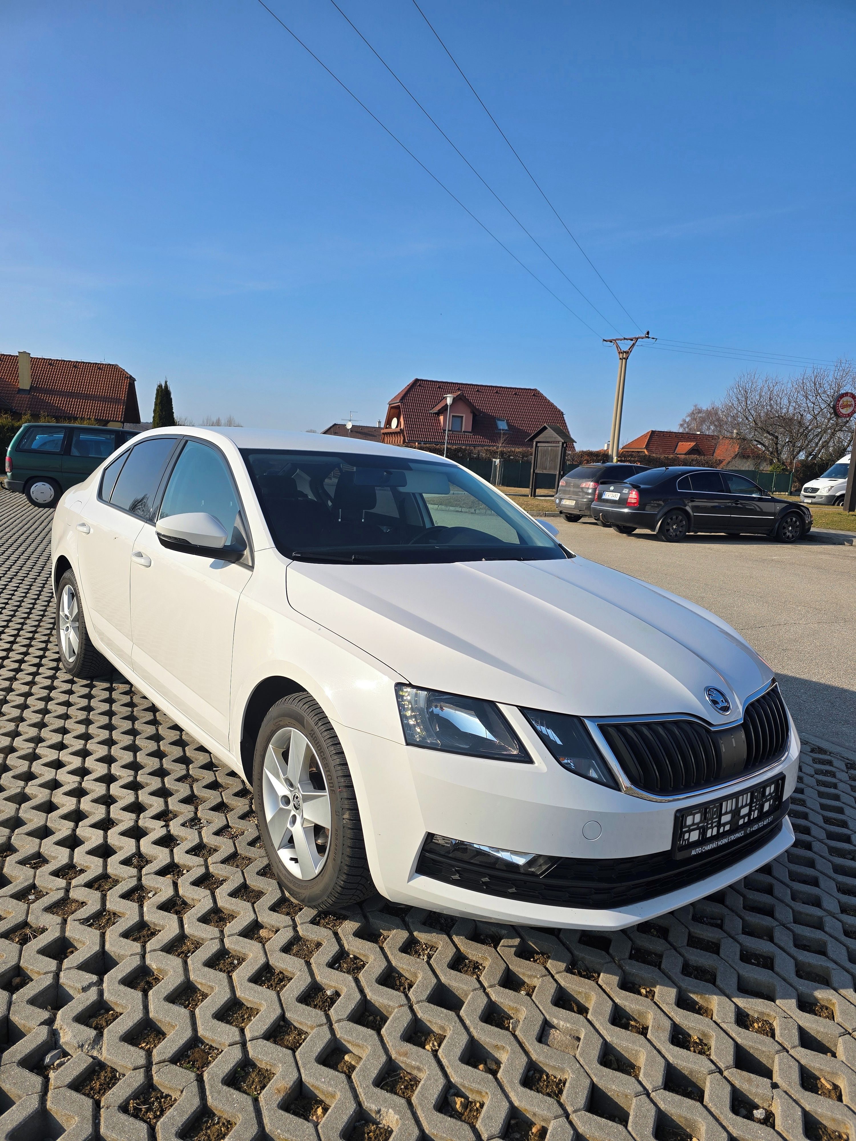 Škoda Octavia, 1.6 TDI 85Kw —prodáno————
