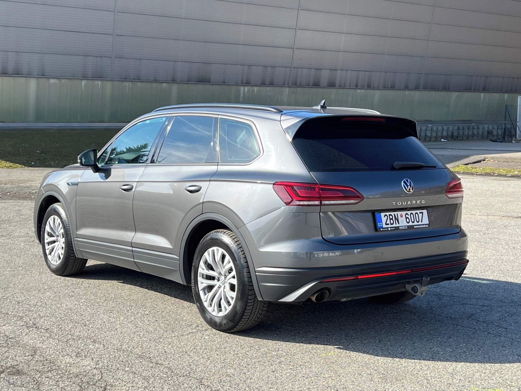 Volkswagen Touareg, 3.0 TDI 170 kW 4x4 tažné DPH - fotka 3