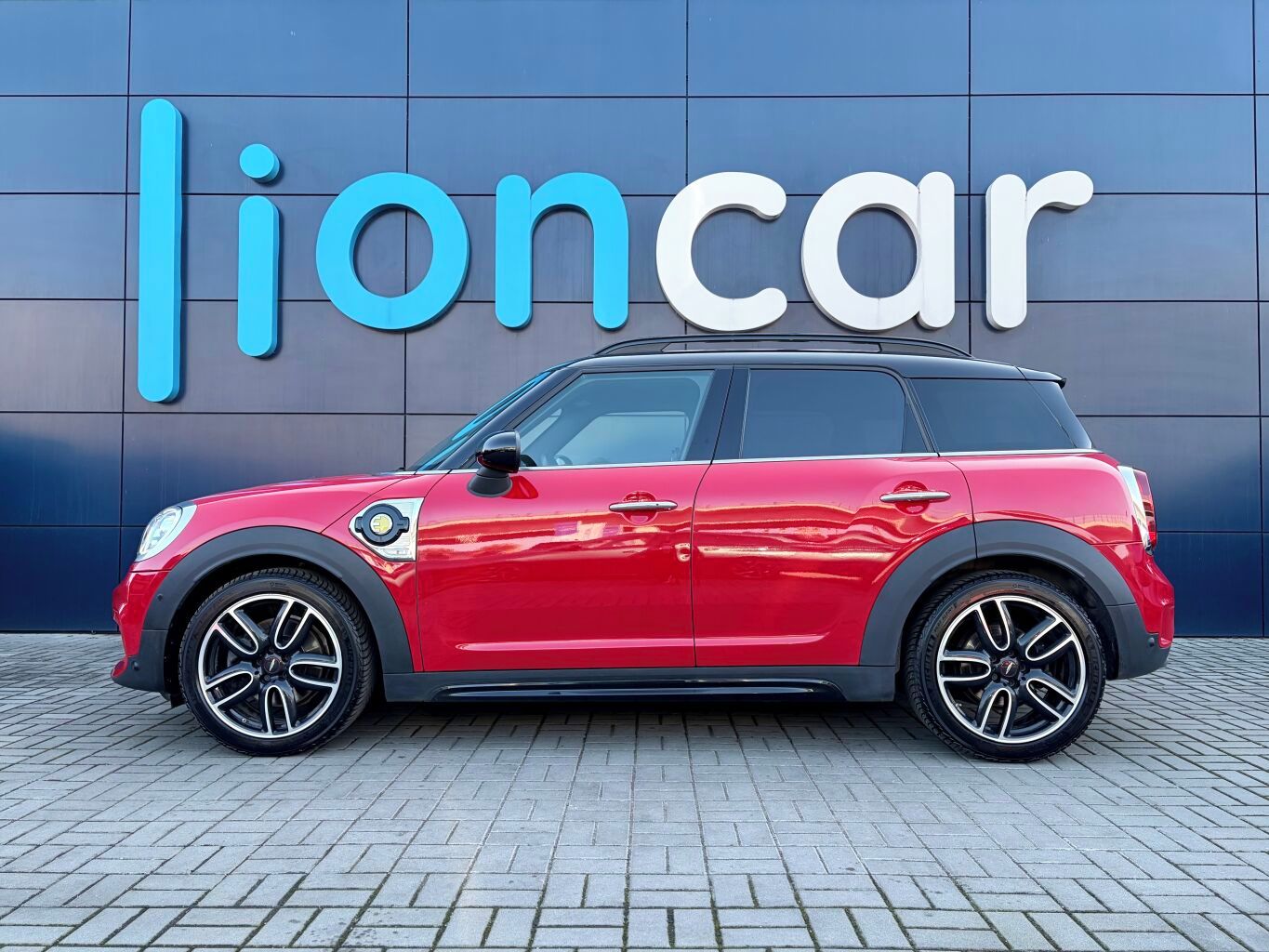 Mini Countryman, COOPER 1.5 S E ALL4 Hybrid - fotka 4
