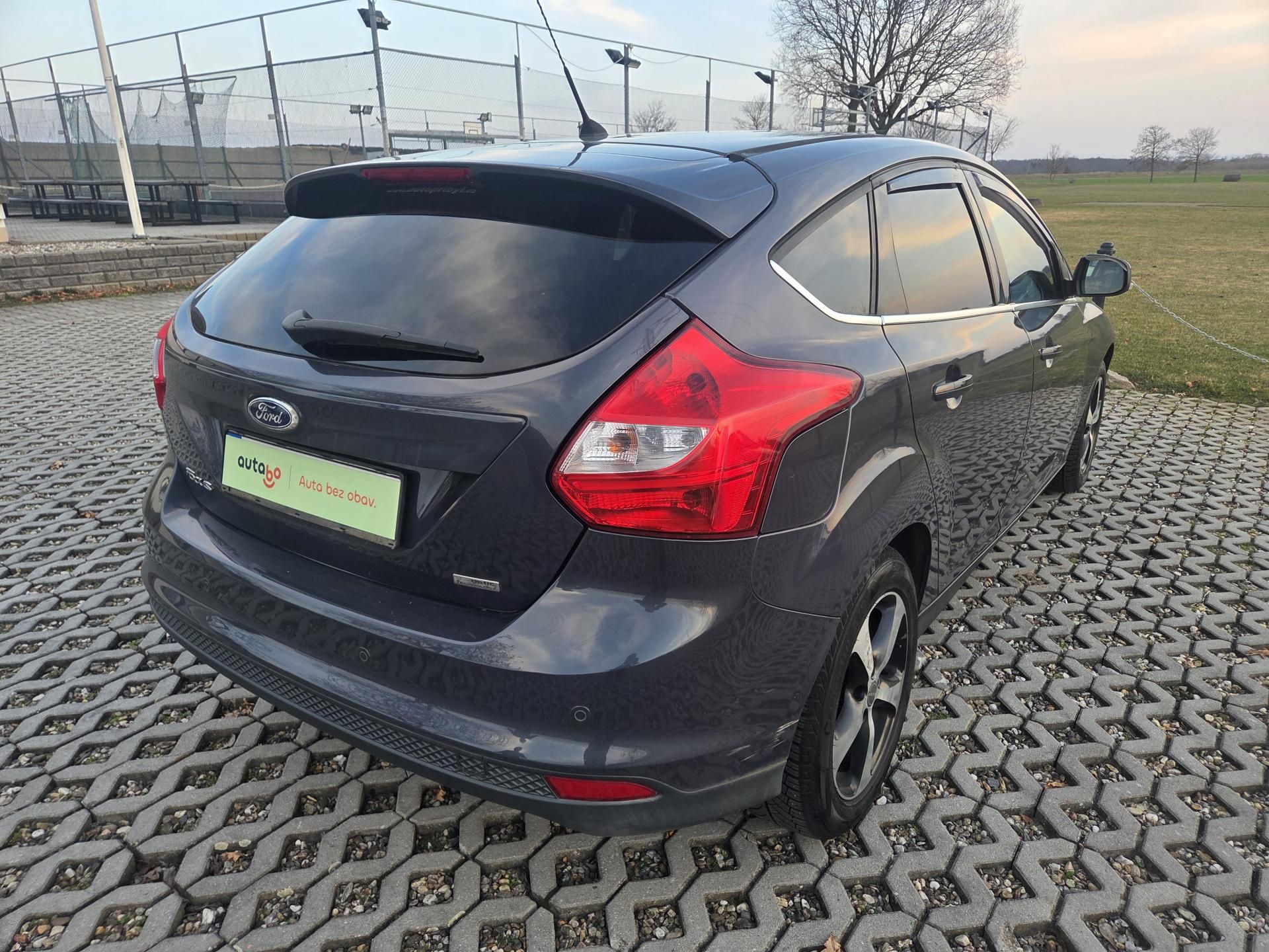 Ford Focus, 1.0 ecoboost 74 kW, top stav - fotka 6