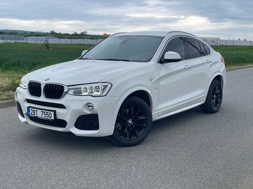 20d xDrive, Kamera, Harman