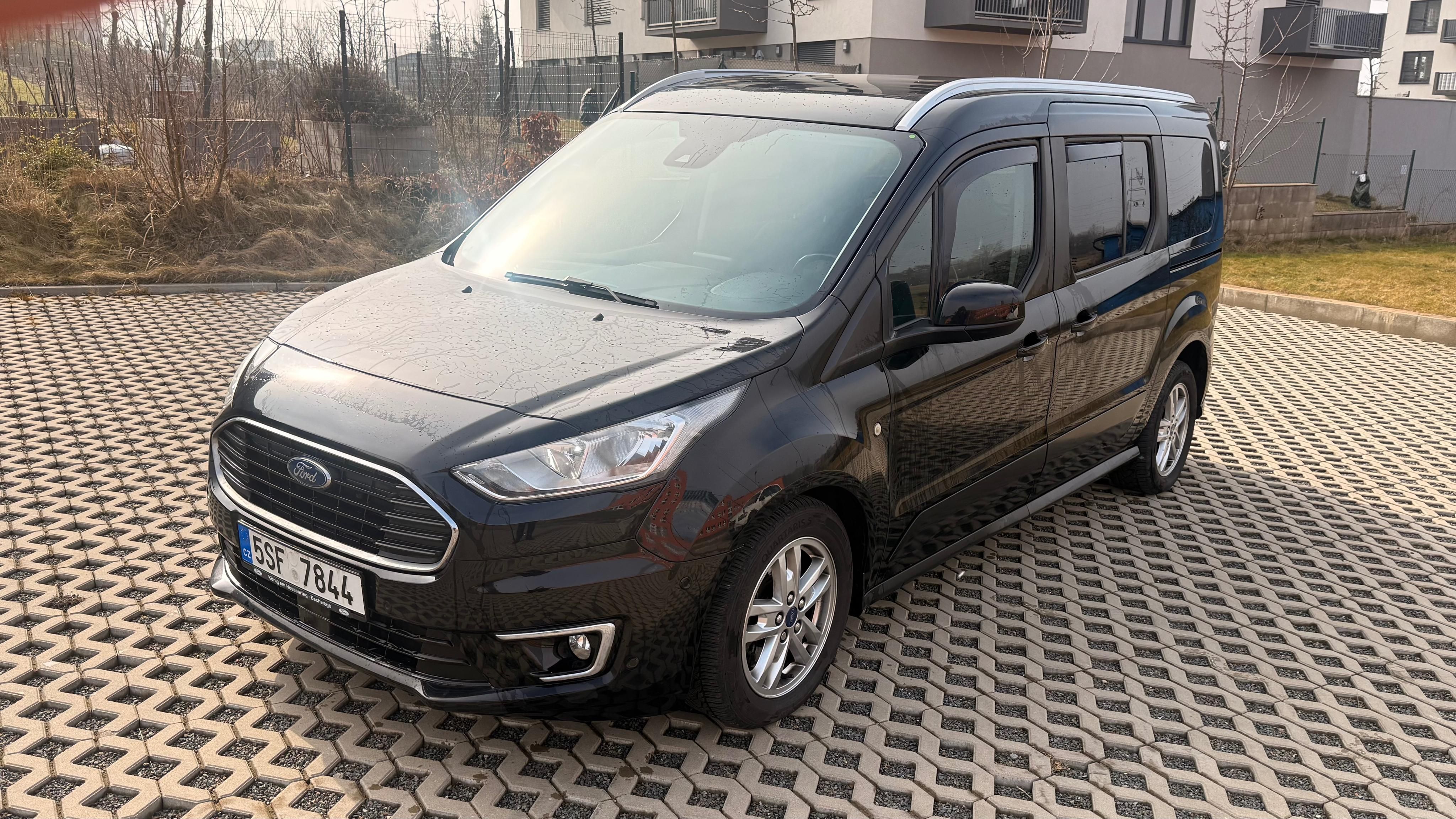 Ford Tourneo Connect, Titanium, 7 míst, 1.5TDCI 88kW - fotka 2